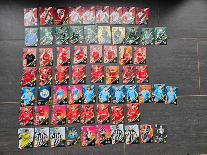 Panini Adrenalyn XL 365 seizoen 2023-2024, Hobby en Vrije tijd, Stickers en Plaatjes, Zo goed als nieuw, Meerdere plaatjes, Ophalen of Verzenden