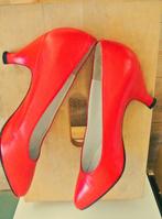 Pumps 39 rood Italy leren red punt pump hakken Ab Donkers, Gedragen, Ophalen of Verzenden, Ab Donkers, Pumps