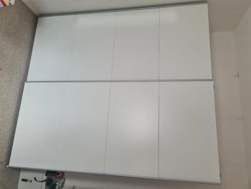 Kledingkast met schuifdeuren, Huis en Inrichting, Kasten | Kledingkasten, Gebruikt, 200 cm of meer, 200 cm of meer, 50 tot 75 cm