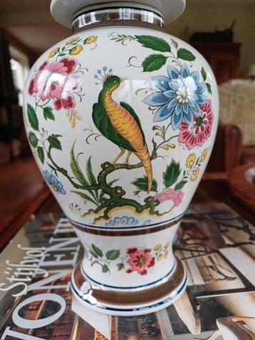 Brocante vaas dekselvaas met vogel  beschikbaar voor biedingen