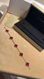 Van Cleef & Arpels Alhambra armband rood, Ophalen of Verzenden, Zo goed als nieuw, Rood, Overige materialen