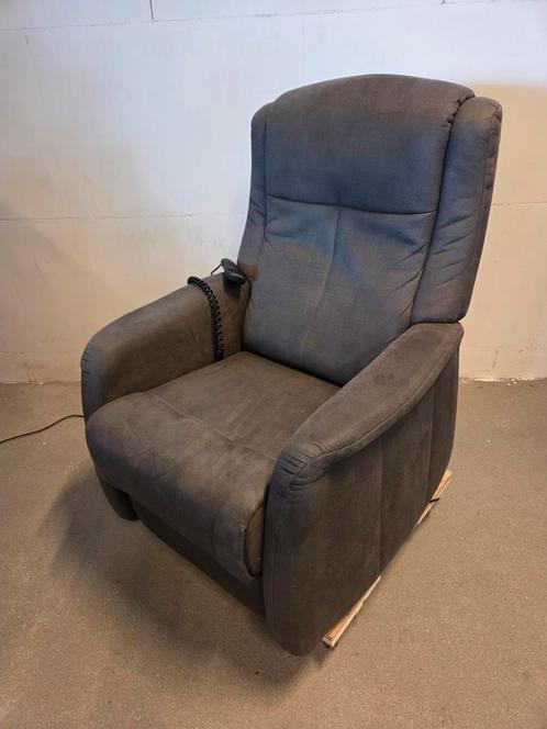 Sta op stoel / opsta stoel, Huis en Inrichting, Fauteuils, 50 tot 75 cm, Minder dan 75 cm, Ophalen