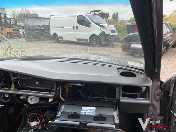 Mercedes W201 1993 Dashboard  zwart zonder scheuren, Auto-onderdelen, Dashboard en Schakelaars, Gebruikt, Ophalen