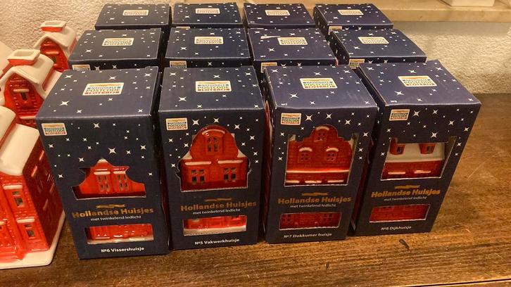 Veel Postcodeloterij huisjes 5,6,7 en 8 voor €6,00 p/st, Diversen, Kerst, Zo goed als nieuw, Ophalen of Verzenden