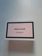 Givenchy Dahlia Noir edp 5ml miniatuur met geurkaars, Nieuw, Ophalen of Verzenden