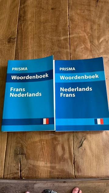 Frans- Nederlands en Nederlands-Frans woordenboek  beschikbaar voor biedingen