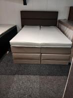 Boxspring elektrisch 140 bij 200 / showroom verkoop, Tweepersoons, Zo goed als nieuw, 200 cm, 140 cm