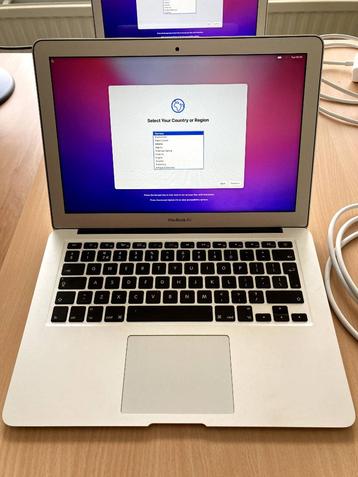 MacBook Air 13-inch 2017 Model A1466 2 van 2 beschikbaar voor biedingen