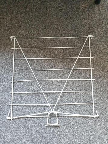 2x verschillende wasrekken ( wit of blauw) beschikbaar voor biedingen
