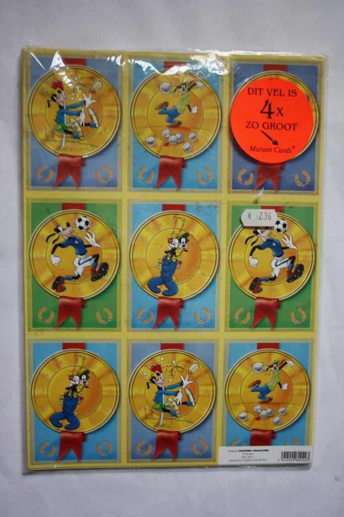 8 stuks knipvellen Disney 4x A4, Hobby en Vrije tijd, Kaarten | Zelf maken, Ophalen of Verzenden, Nieuw, Disney, Knipvel