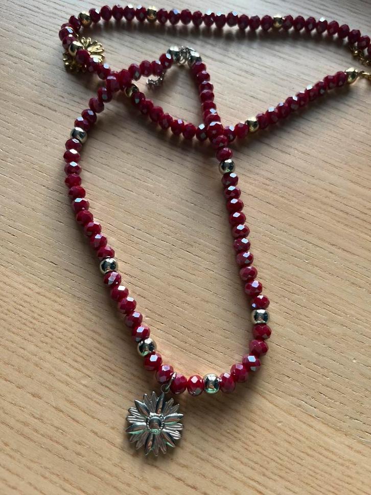 Zilveren bloemen ketting, Sieraden, Tassen en Uiterlijk, Kettingen, Nieuw, Zilver, Rood, Verstelbaar, Verzenden