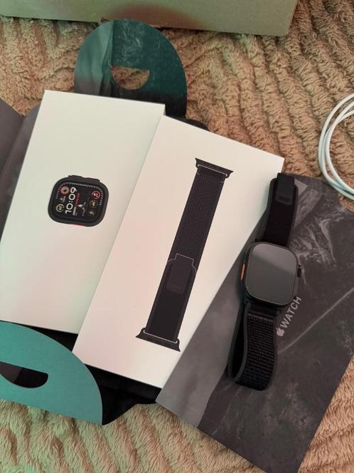Apple Watch Ultra 2 Black Titanium 49MM **Splinternieuw**, Sieraden, Tassen en Uiterlijk, Horloges | Heren, Nieuw, Polshorloge