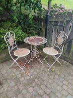 Leuke brocante bistro set , wie heeft er een plekje voor?, Ophalen, Zo goed als nieuw, 2 zitplaatsen