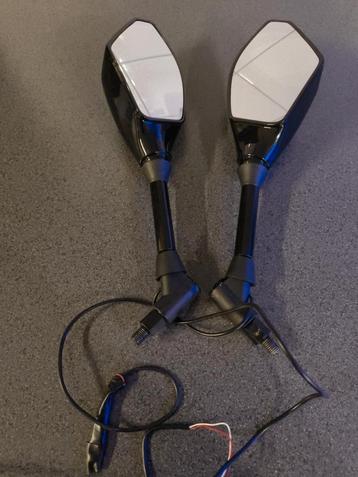 Motor Spiegels met Knipperlicht - Universeel beschikbaar voor biedingen