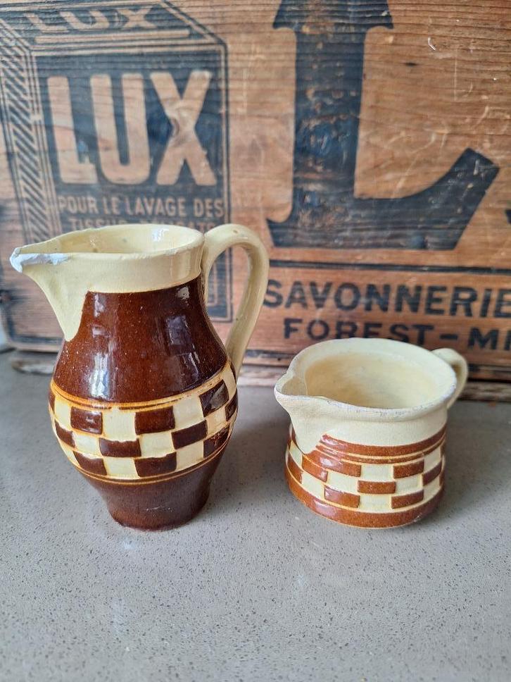 2 aardewerken kannetjes - blokjespatroon - antiek, Antiek en Kunst, Antiek | Speelgoed, Ophalen