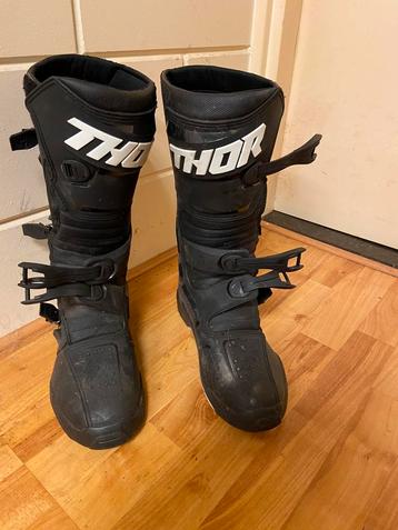 Crosslaarzen thor beschikbaar voor biedingen