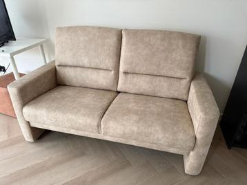 2 zits bank in beige beschikbaar voor biedingen