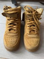 Nike Air Force 1 High - Maat 36 Okergeel, Kleding | Dames, Schoenen, Ophalen of Verzenden, Zo goed als nieuw, Bruin, Sneakers of Gympen
