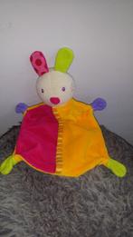 Baby club C&A Konijn velours oranje/donker roze nr gsmm Van, Ophalen of Verzenden, Nieuw, Konijn