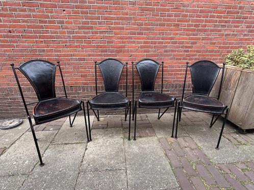 4 stijlvolle stoelen van gietijzer + leer (€65 per stoel), Antiek en Kunst, Antiek | Meubels | Stoelen en Banken, Ophalen