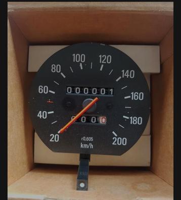 NOS Volvo onderdelen  beschikbaar voor biedingen