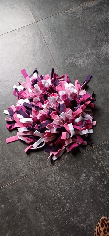 Snuffelmat voor honden, katten of paarden beschikbaar voor biedingen