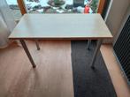 IKEA VIKA AMON bureau 120 x 60 cm met poten, Ophalen, Gebruikt, Bureau