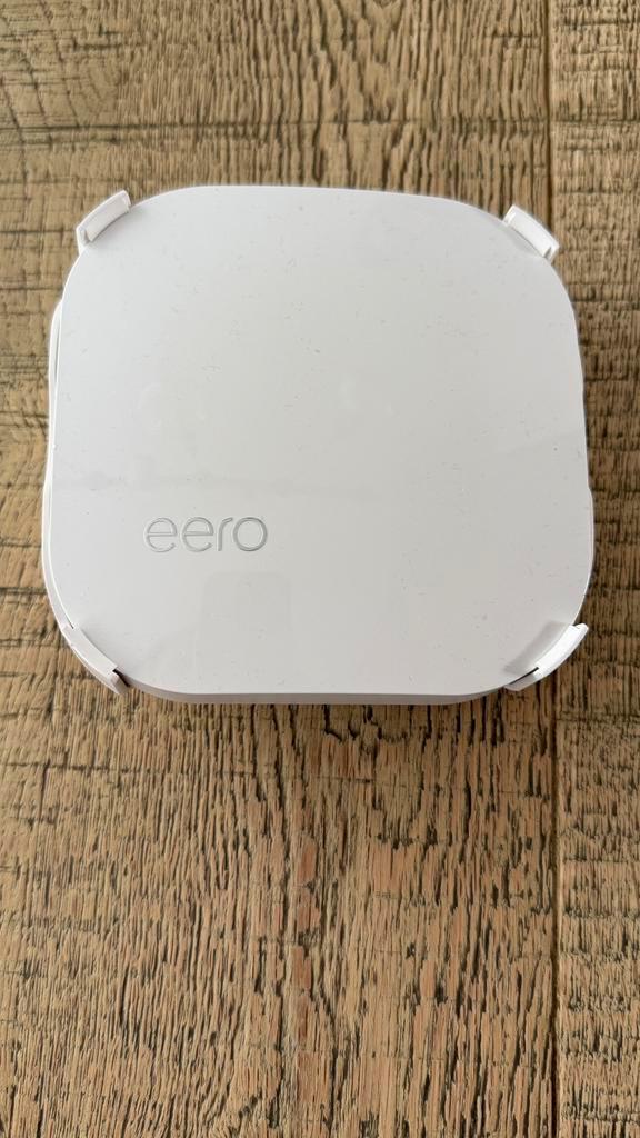 Eero PRO router modem WIFI uitbreiding app kontrol, Computers en Software, Routers en Modems, Zo goed als nieuw, Ophalen of Verzenden