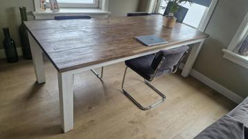 Eettafel - MOET WEG!! beschikbaar voor biedingen