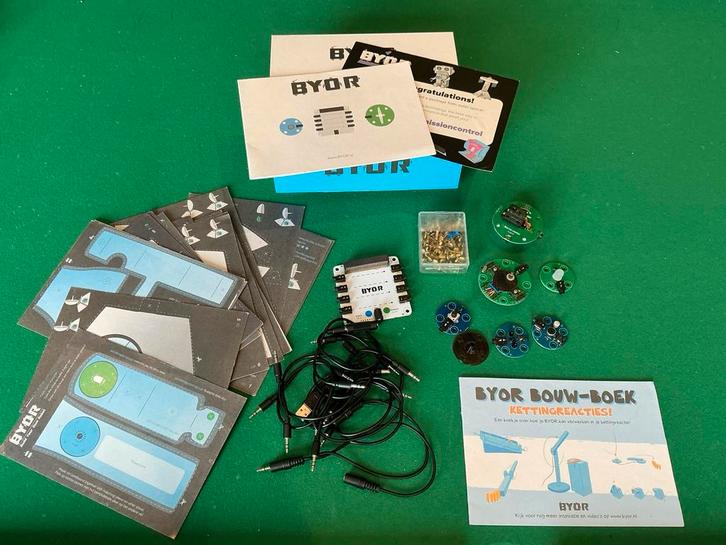 Byor bouw je eigen robot, Spelcomputers en Games, Games | Overige, Zo goed als nieuw, Puzzel en Educatief, 1 speler, Vanaf 7 jaar