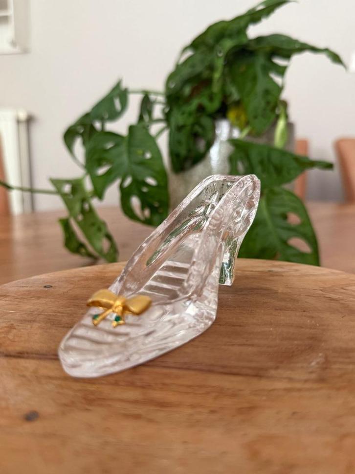 Kristallen muiltje – glazen schoentje met goudaccent (ca. 10, Antiek en Kunst, Antiek | Glas en Kristal, Ophalen of Verzenden