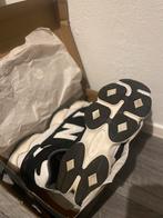 New balance 9060, Kleding | Heren, Schoenen, New Balance, Zwart, Ophalen of Verzenden, Sneakers of Gympen