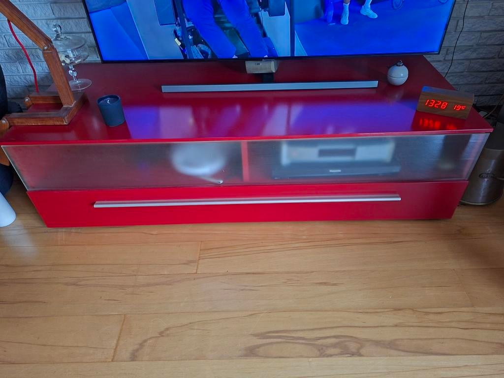 Tv meubel, Ophalen, Glas, 150 tot 200 cm, Zo goed als nieuw