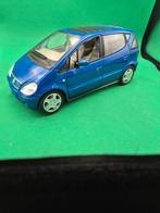 357 mercedes-benz A-klasse longversion 1/18 maisto, Hobby en Vrije tijd, Modelauto's | 1:18, Ophalen of Verzenden, Zo goed als nieuw