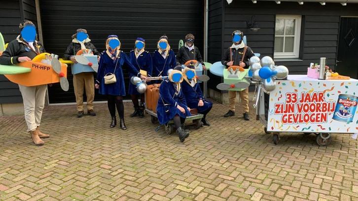 loopgroepen carnaval piloot/stewardess (19 pers.), Kleding | Dames, Carnavalskleding en Feestkleding, Zo goed als nieuw, Kleding