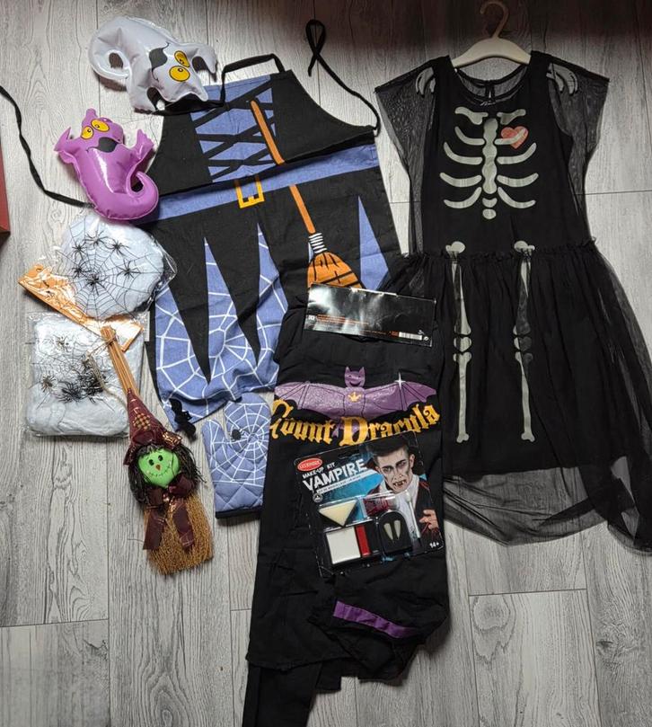 Nieuwe Halloween Pakket - Dracula, Glow Jurkje enz, Kinderen en Baby's, Carnavalskleding en Verkleedspullen, Nieuw, Jongen of Meisje