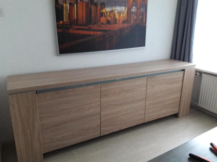 dressoir houtkleur, Huis en Inrichting, Kasten | Dressoirs, Zo goed als nieuw, 200 cm of meer, 25 tot 50 cm, Met deur(en), Met plank(en)