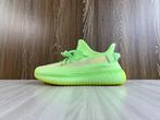 yeezy 350 v2 glow in the dark, Nieuw, Slippers, Yeezy, Verzenden