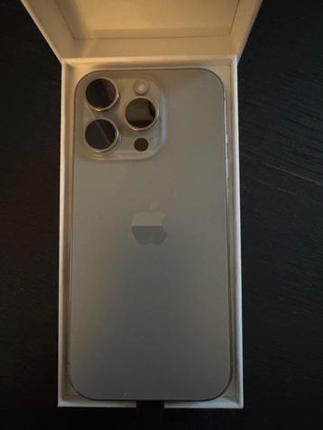 Nieuwe iPhone 16 Pro 256GB Natural Titanium beschikbaar voor biedingen