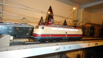 MARKLIN 3053 Duitse gestroomlijnde IC loc serie 103 DB  beschikbaar voor biedingen