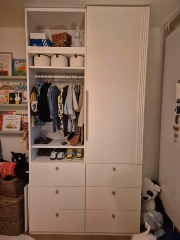 IKEA Besta Kinderkledingkast