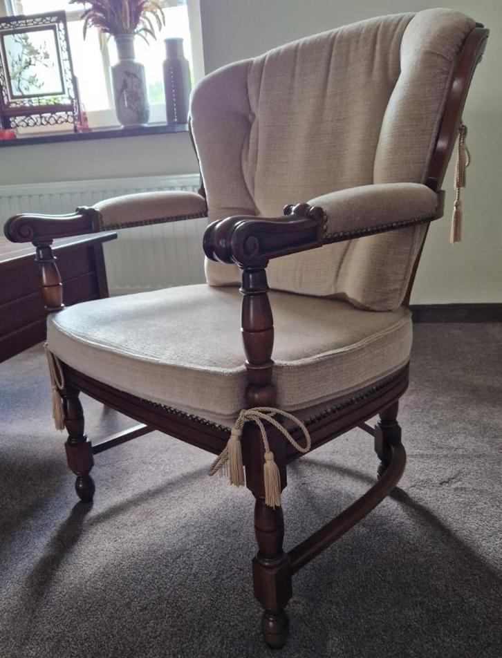 Stoel klassiek (2 stuks) €60 p.s., Huis en Inrichting, Stoelen, Gebruikt, Twee, Hout, Stof, Overige kleuren, Ophalen