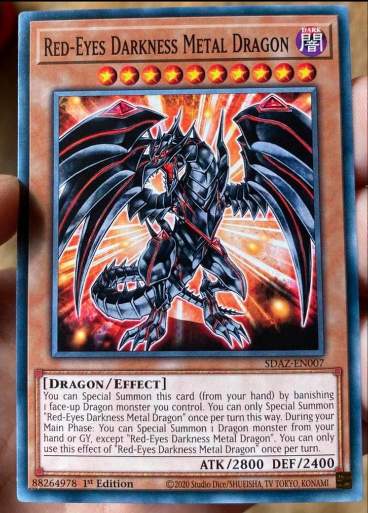 Yu-Gi-Oh! Red Eyes Darkness Metal Dragon SDAZ 1st Ed !, Hobby en Vrije tijd, Verzamelkaartspellen | Yu-gi-Oh!, Zo goed als nieuw