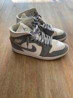 Nike air Jordan 1 mid stealth maat 40,5, Kleding | Dames, Schoenen, Ophalen of Verzenden, Zo goed als nieuw, Sneakers of Gympen