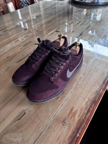 Nike Dunk Low Premium  - Burgundy - Maat 43 - Nieuwstaat! beschikbaar voor biedingen