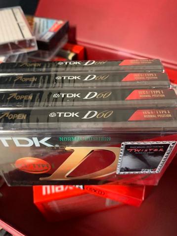 Cassettebandjes nieuw in de verpakking TDK en Maxell beschikbaar voor biedingen
