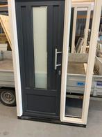 Nieuw kunststof kozijn met voordeur 135*222, Tuin en Terras, Schuttingen, Ophalen, Nieuw, Kunststof, Minder dan 3 meter