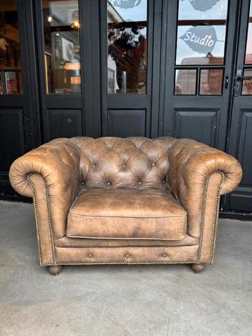 Stoere Cognac kleur Leren Chesterfield Fauteuil beschikbaar voor biedingen