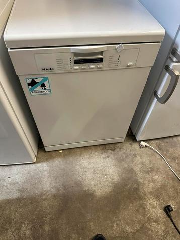 Miele G1422SC vaatwasser vrijstaand A+ gebruikt 