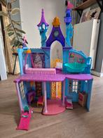 Mooi poppenhuis/barbie huis, Ophalen, Gebruikt, Poppenhuis